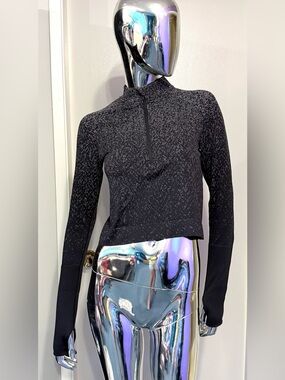 Lululemon Black + Cream Speckled Long-Sleeve Half-Zip Crop Top